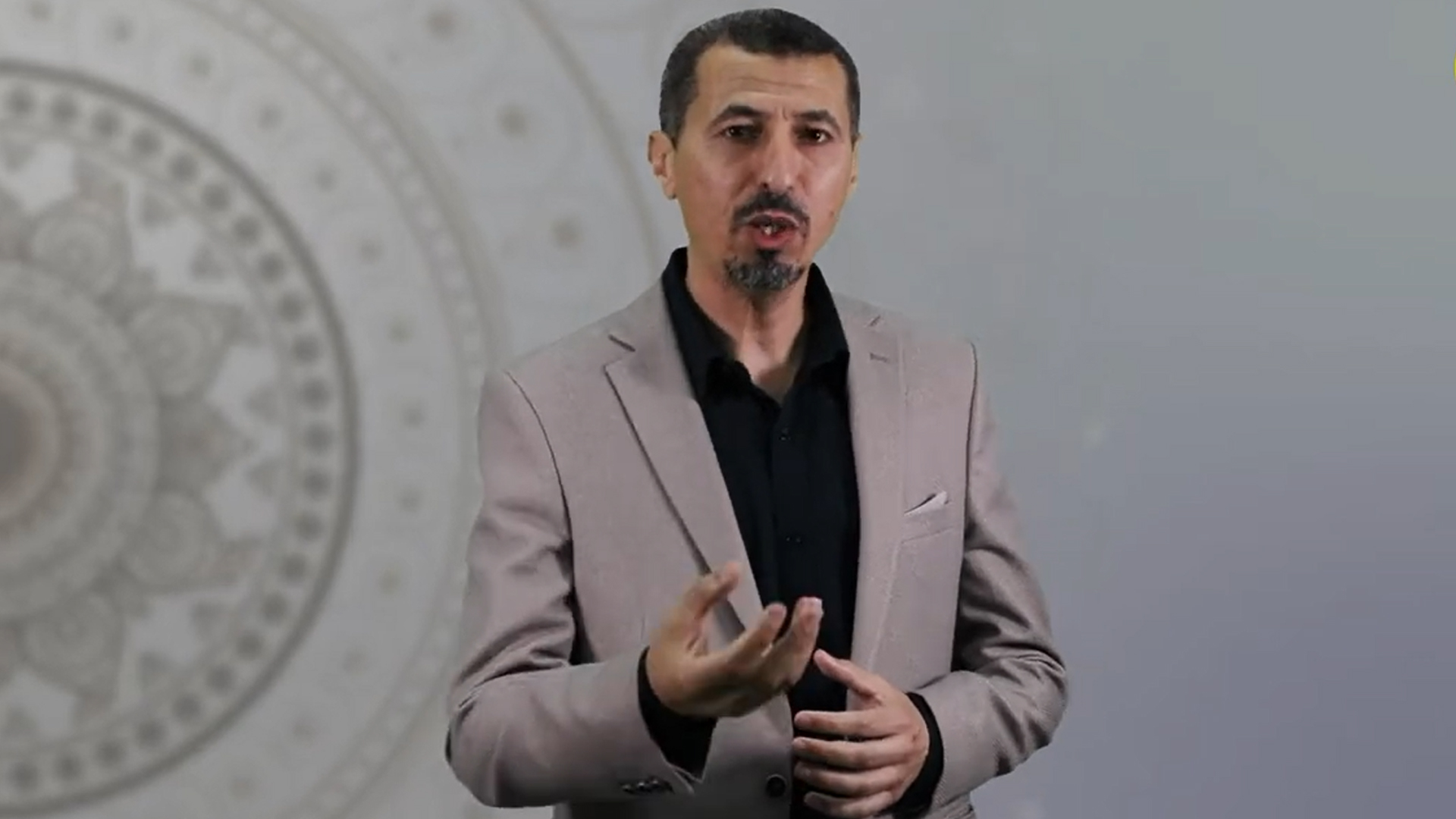 5 - لا تَحْقِرَنَّ من المعروف